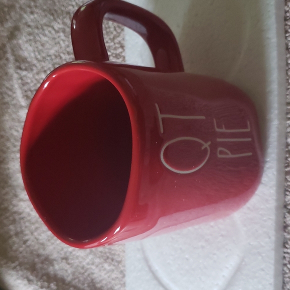 Rae Dunn "QT Pie Mug" - New - Picture 3 of 3